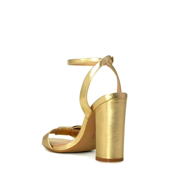 Vincen Camuto Beautiful Woman Sandal Shoe. 8M - Picture 7 of 16